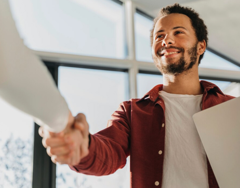 Profissional sendo contratado